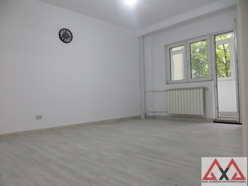 Tineretului, vedere parc, decomandat