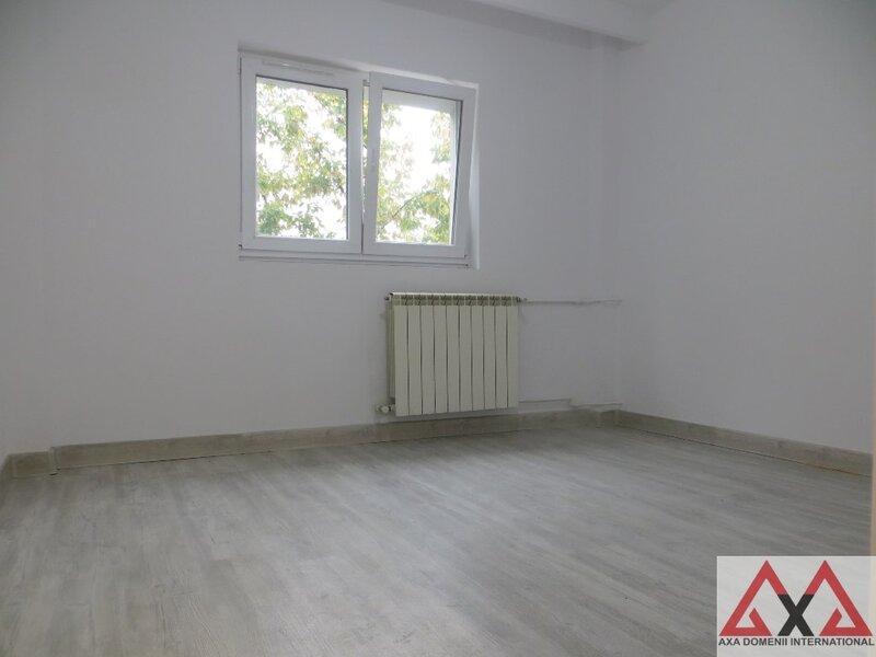 Tineretului, vedere parc, decomandat